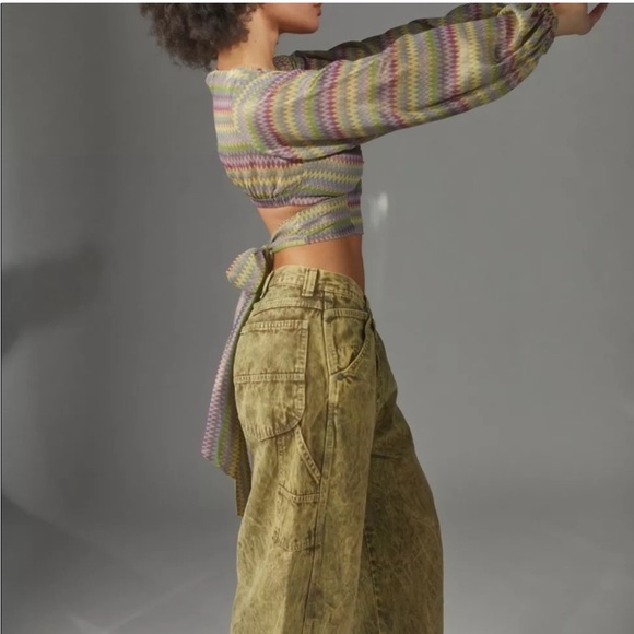 NWOT Urban Outfitters Kary Keyhole Tie Back Top - Size L - Picture 4 of 13